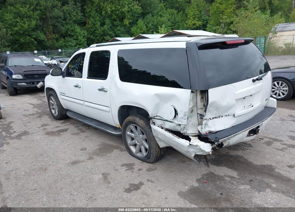 2007 GMC YUKON XL 1500 DENALI VIN: 1GKFK66857J206699