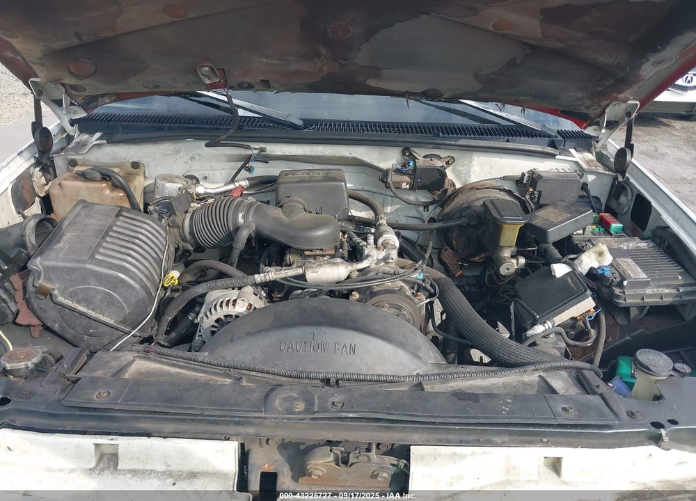 1998 GMC SIERRA 1500 SL WIDESIDE VIN: 2GTEC19R7W1537272