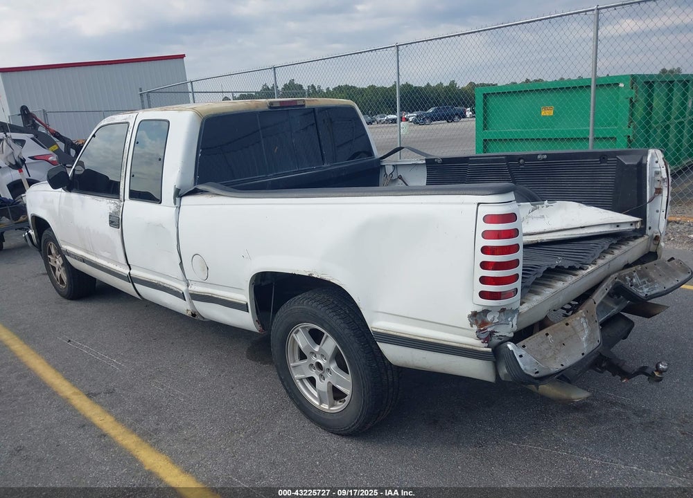 1998 GMC SIERRA 1500 SL WIDESIDE VIN: 2GTEC19R7W1537272