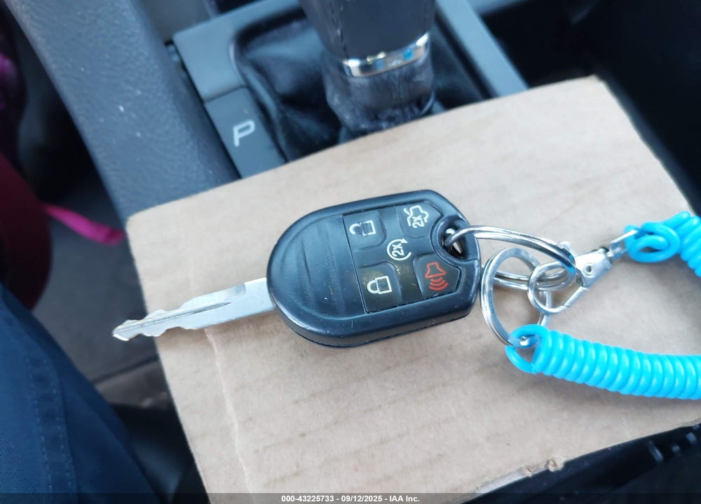2013 FORD TAURUS SEL VIN: 1FAHP2E89DG137949