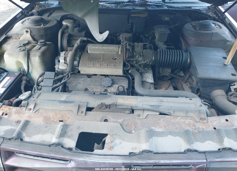 1990 OLDSMOBILE DELTA 88 ROYALE VIN: 1G3HN54CXL1840808