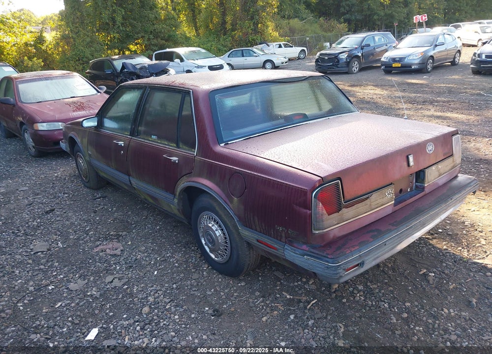 1990 OLDSMOBILE DELTA 88 ROYALE VIN: 1G3HN54CXL1840808
