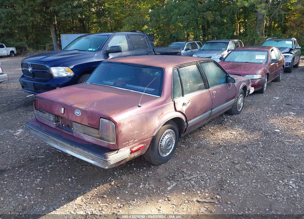 1990 OLDSMOBILE DELTA 88 ROYALE VIN: 1G3HN54CXL1840808