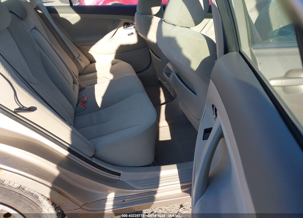 2007 TOYOTA CAMRY LE/SE VIN: 4T1BE46K57U047999
