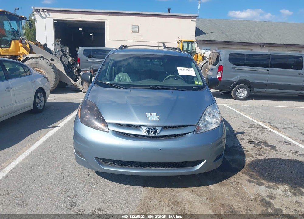 2010 TOYOTA SIENNA LE VIN: 5TDKK4CC5AS328688