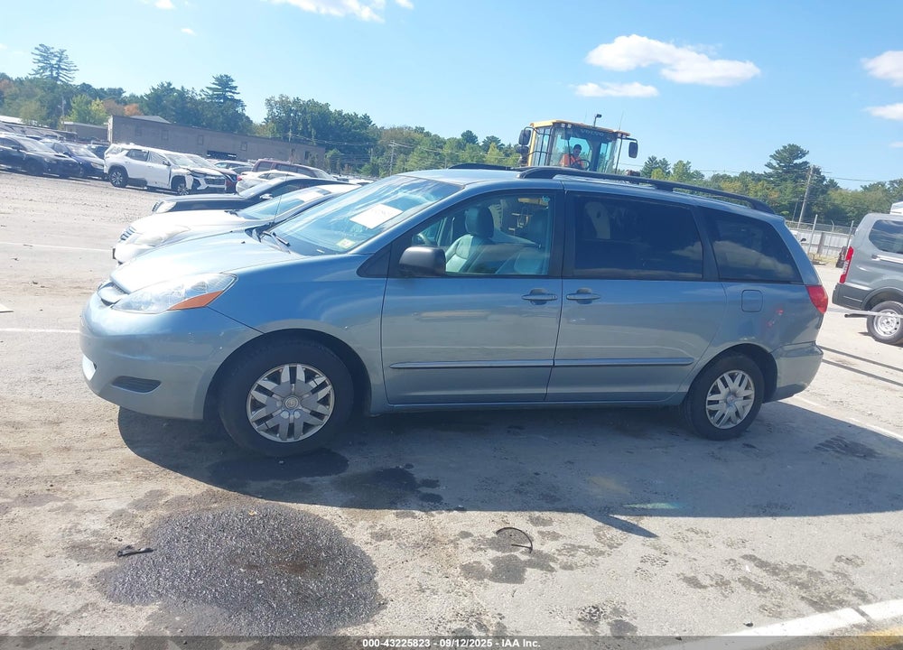 2010 TOYOTA SIENNA LE VIN: 5TDKK4CC5AS328688