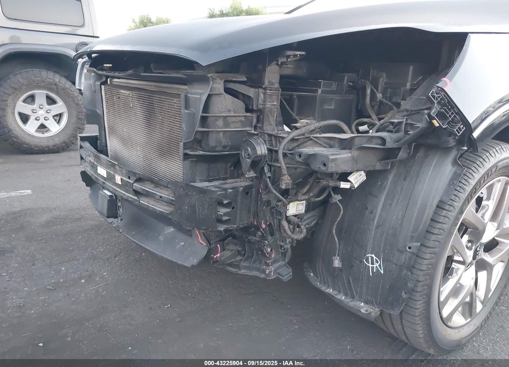 2019 KIA SORENTO 3.3L SXL VIN: 5XYPK4A5XKG566769