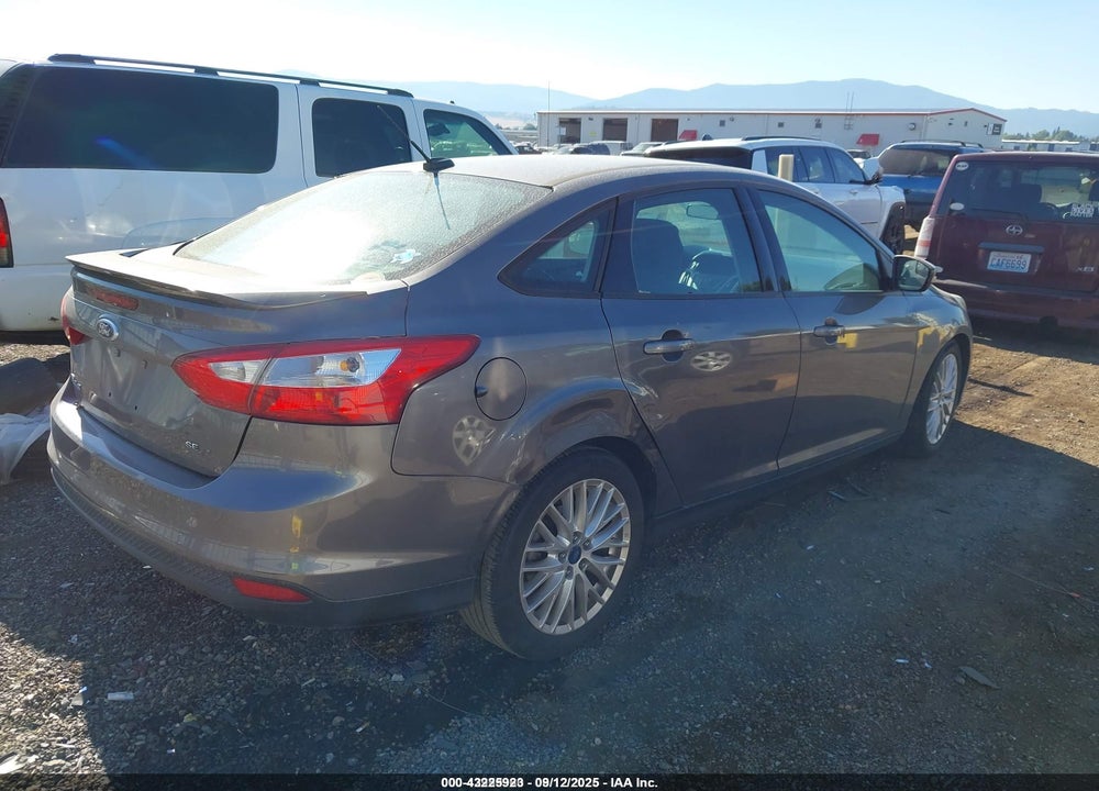 2014 FORD FOCUS SE VIN: 1FADP3F23EL241926