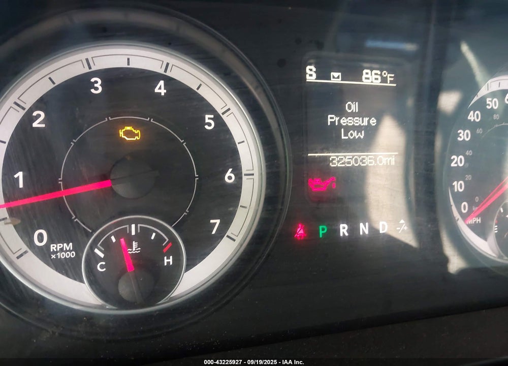 2014 RAM 3500 SLT VIN: 3C63RRHJ5EG270050