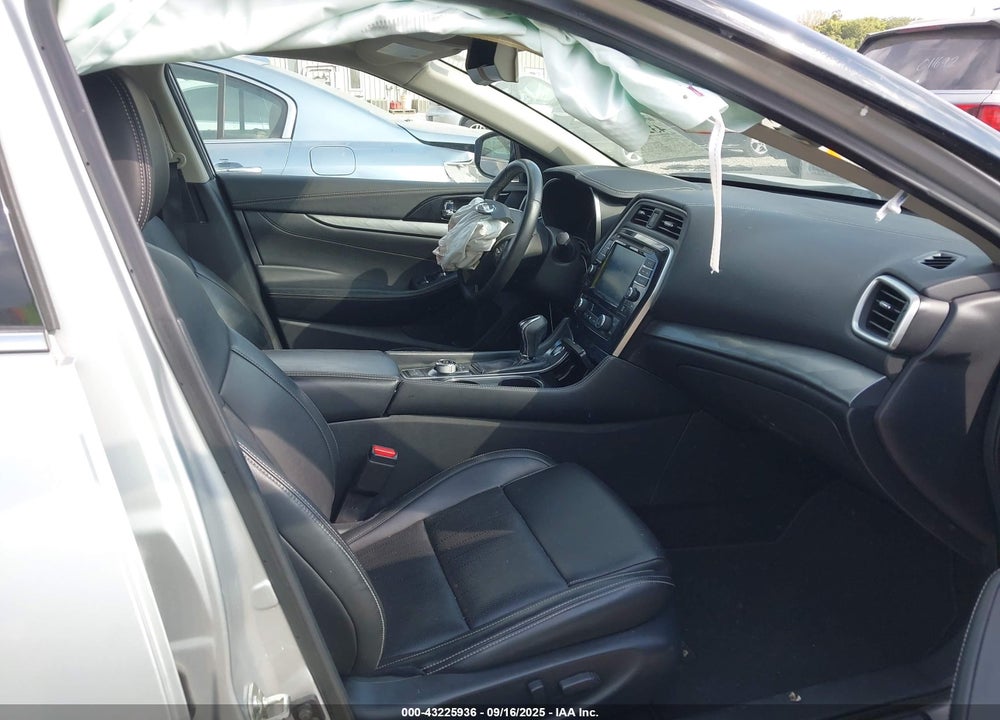2018 NISSAN MAXIMA VIN: 1N4AA6AP8JC383420