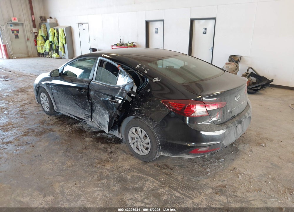 2019 HYUNDAI ELANTRA VIN: KMHD74LF1KU758621