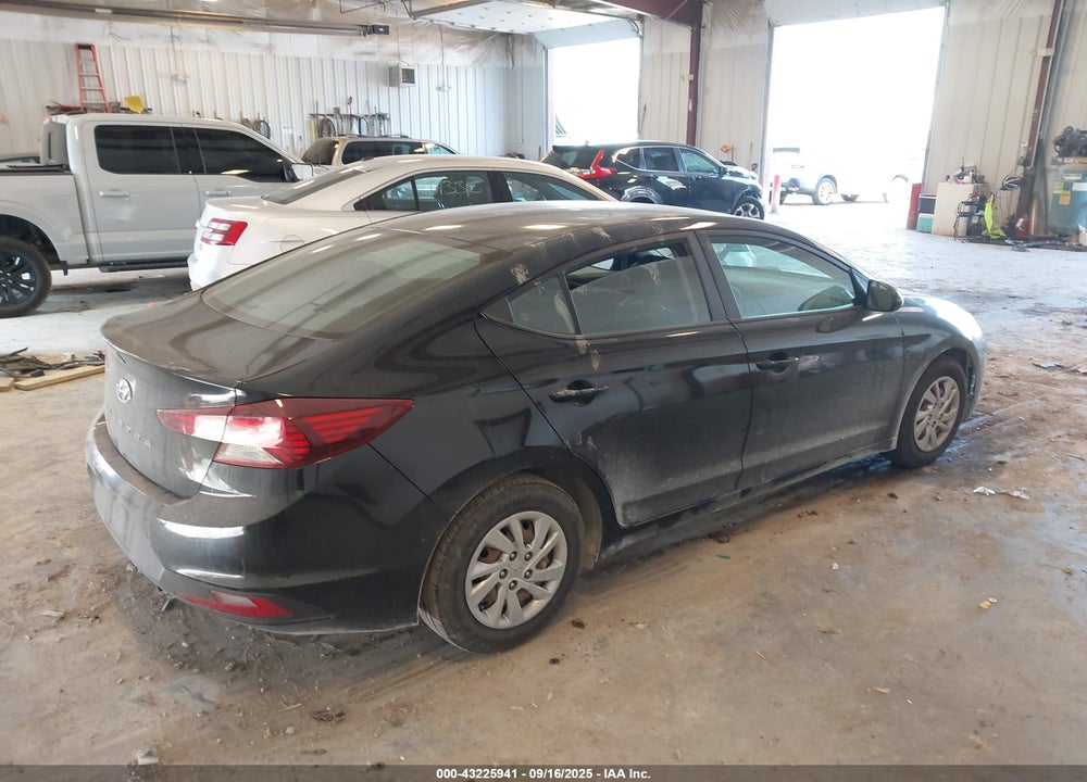 2019 HYUNDAI ELANTRA VIN: KMHD74LF1KU758621
