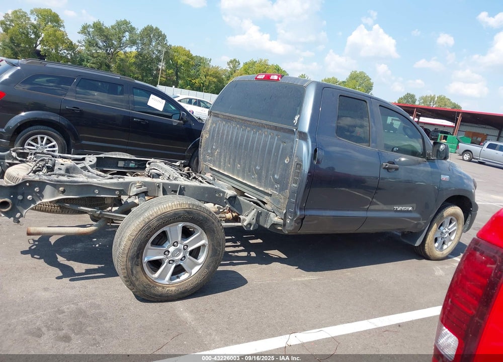 2010 TOYOTA TUNDRA GRADE 5.7L V8 VIN: 5TFUW5F12AX142307
