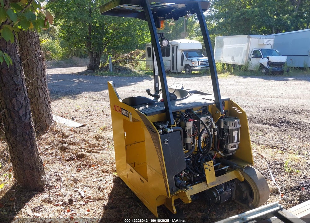 2022 YALE ESC040AD FORKLIFT VIN: C883N06652W