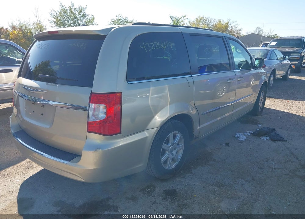 2011 CHRYSLER TOWN & COUNTRY VIN: 2A4RR5DG0BR607830