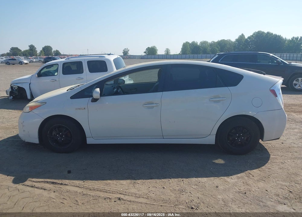 2013 TOYOTA PRIUS VIN: JTDKN3DU0D0338710