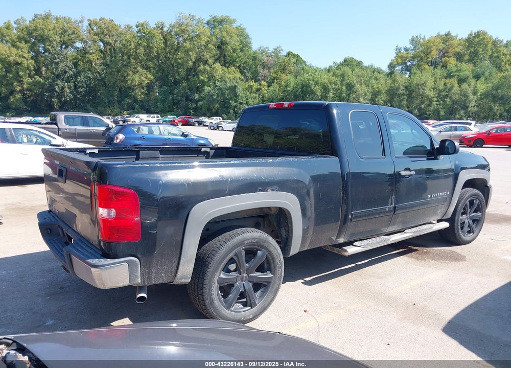 2009 CHEVROLET SILVERADO 1500 LT VIN: 1GCEK29079Z176535
