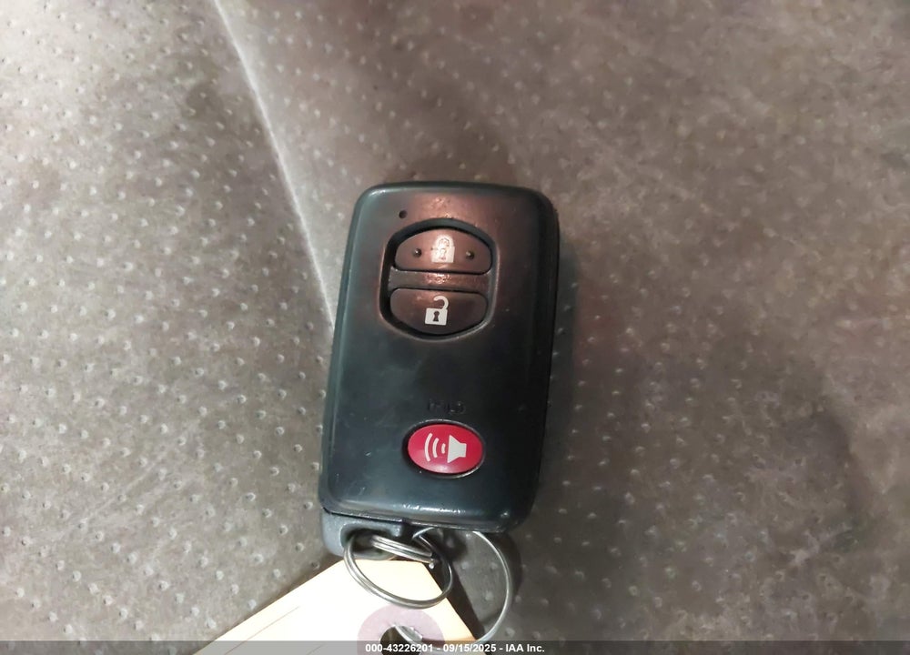 2014 TOYOTA PRIUS TWO VIN: JTDKN3DUXE1764030