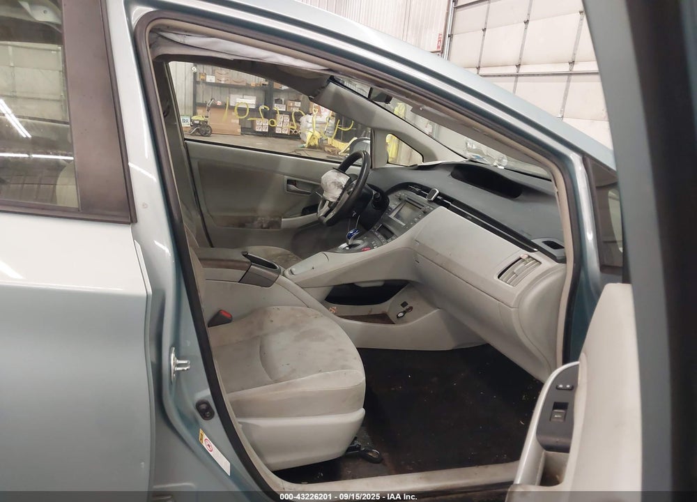 2014 TOYOTA PRIUS TWO VIN: JTDKN3DUXE1764030
