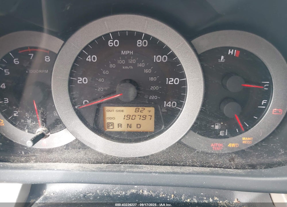 2007 TOYOTA RAV4 VIN: JTMBD31VX75072393