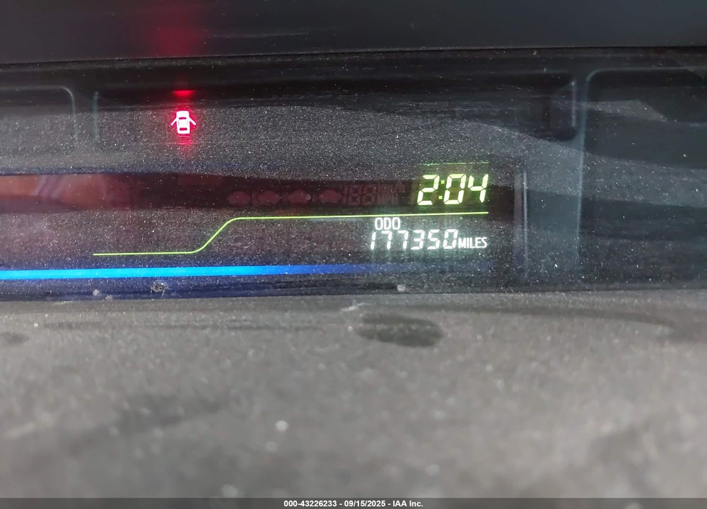 2015 TOYOTA PRIUS V VIN: JTDZN3EU1FJ028933