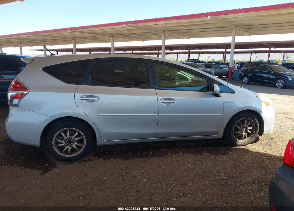 2015 TOYOTA PRIUS V VIN: JTDZN3EU1FJ028933