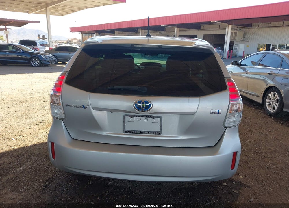 2015 TOYOTA PRIUS V VIN: JTDZN3EU1FJ028933