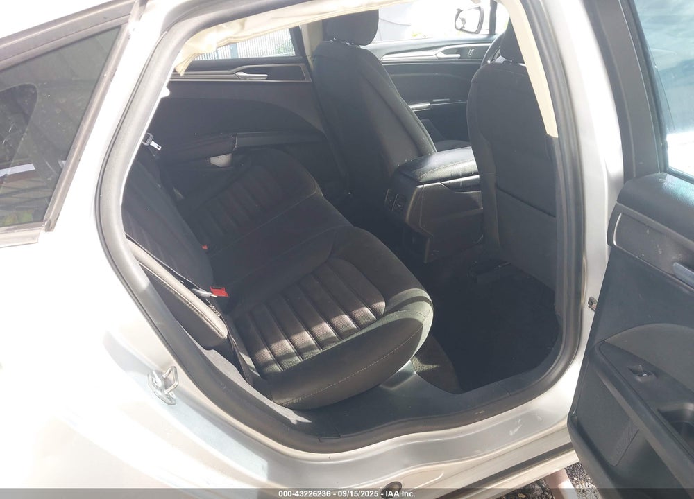 2018 FORD FUSION SE VIN: 3FA6P0H70JR273504