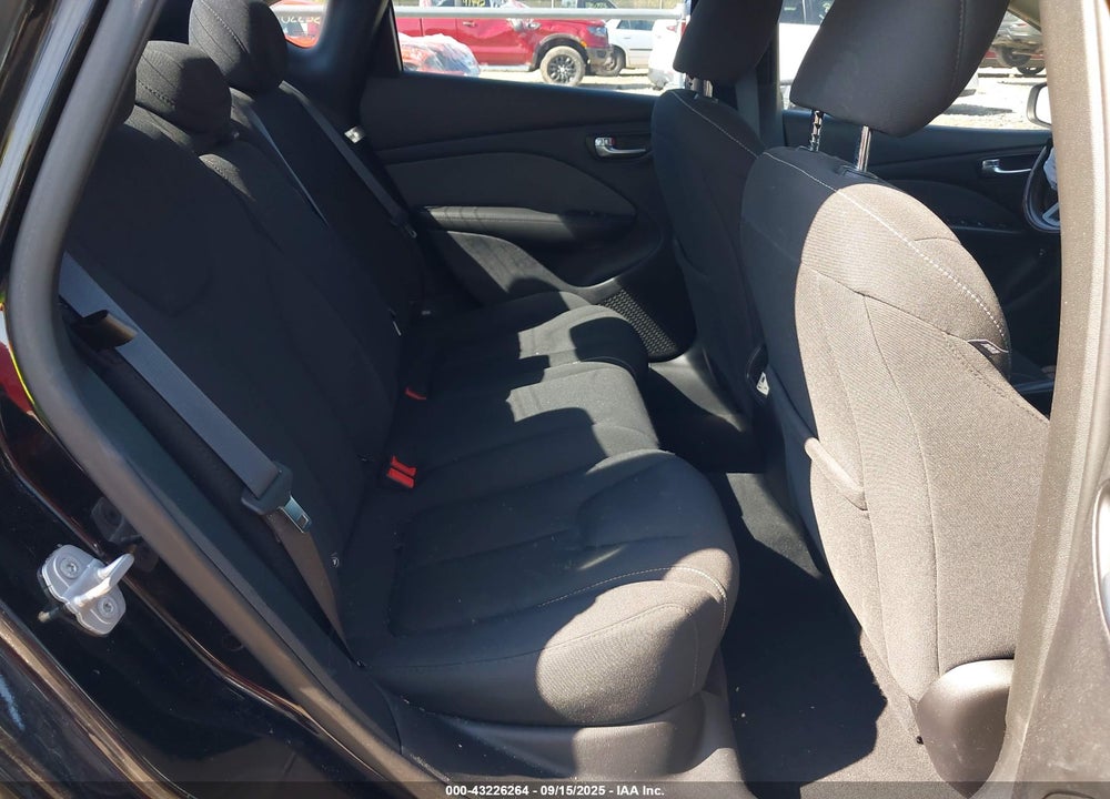2013 DODGE DART SXT VIN: 1C3CDFBA8DD322365