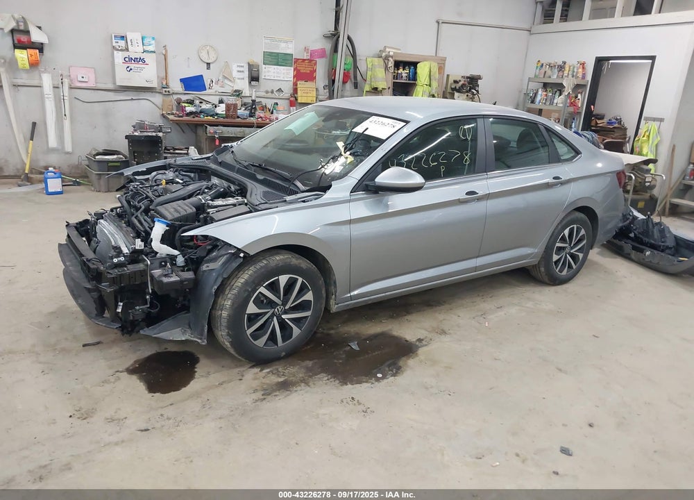 2025 VOLKSWAGEN JETTA VIN: 3VW5X7BU2SM066007