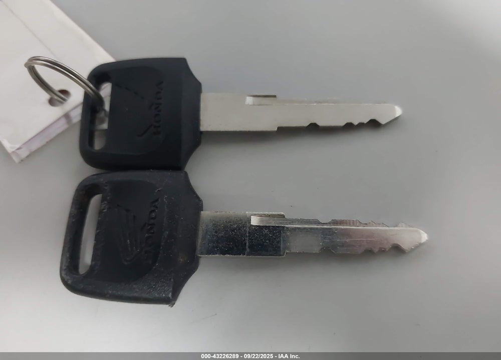 2023 HONDA XR150L E VIN: 3H1KD1310PD005645