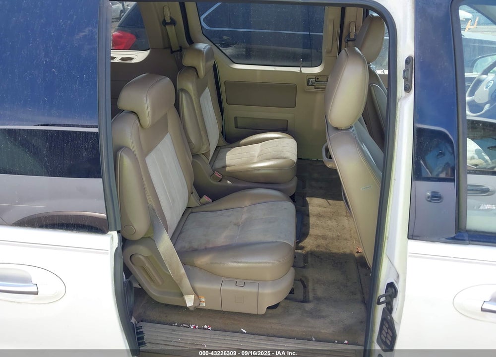 2005 MERCURY MONTEREY PREMIER VIN: 2MRDA232X5BJ05476