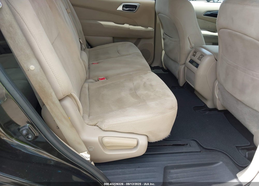2016 NISSAN PATHFINDER VIN: 5N1AR2MNXGC612075