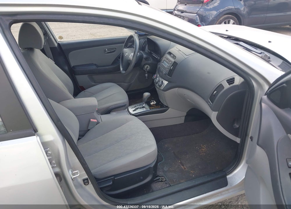 2010 HYUNDAI ELANTRA VIN: KMHDU4AD1AU920479
