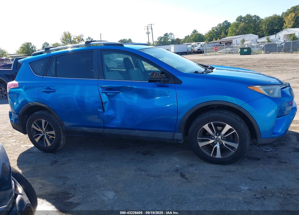 2016 TOYOTA RAV4 XLE VIN: 2T3RFREV8GW492278