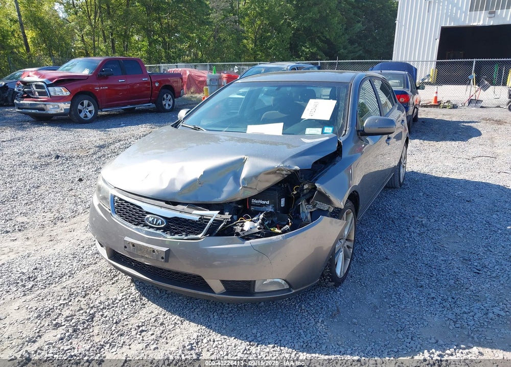 2011 KIA FORTE VIN: KNAFW5A3XB5451051