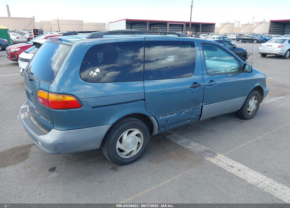 2000 TOYOTA SIENNA LE VIN: 4T3ZF13C9YU262706