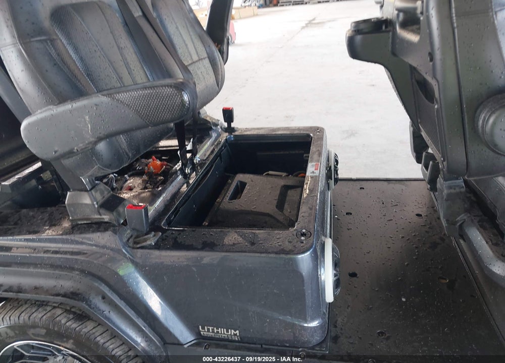 2025 EVOLUTION ELECTRIC CART VIN: EVBE0804324