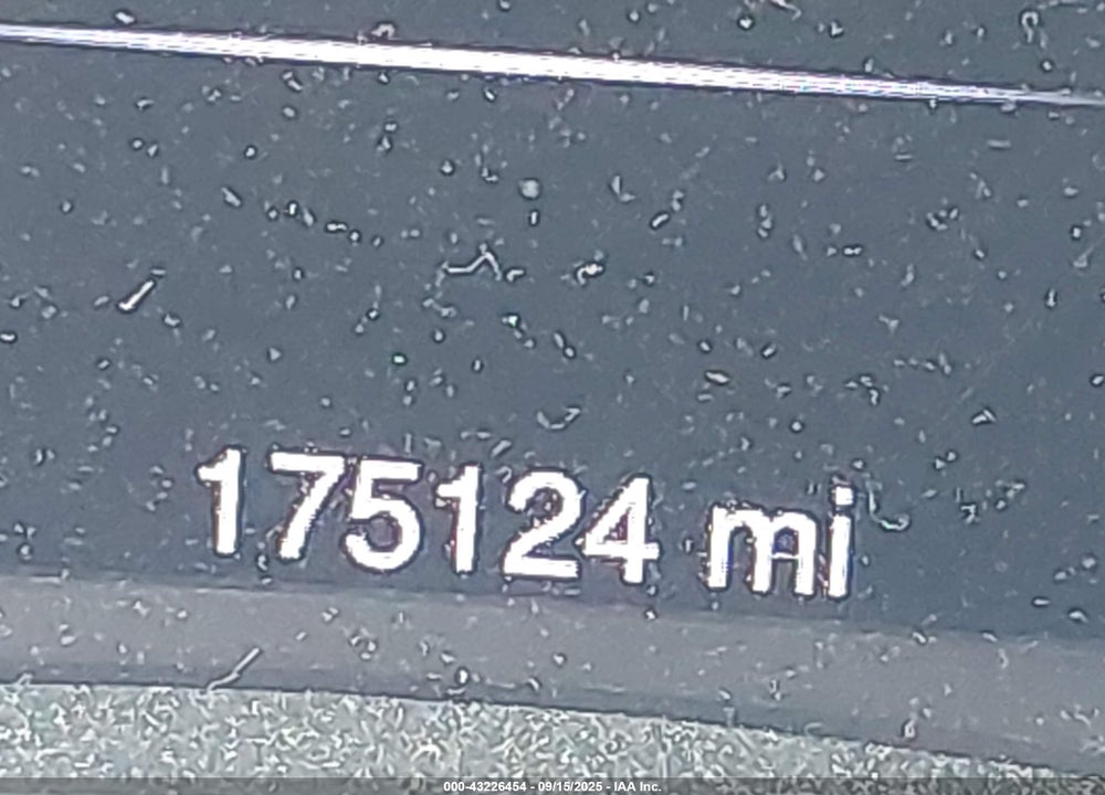 2015 JEEP GRAND CHEROKEE VIN: 1C4RJFAG9FC237581