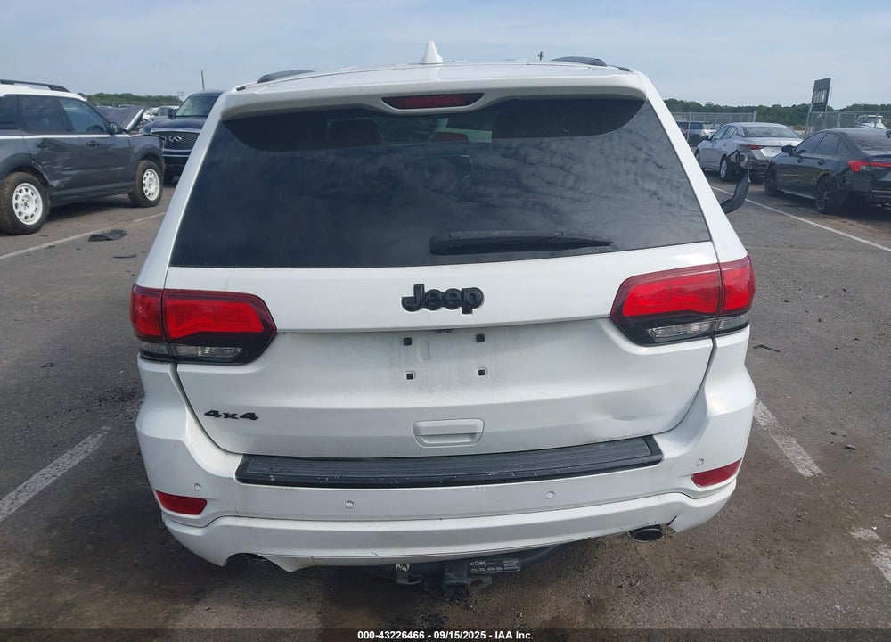 2015 JEEP GRAND CHEROKEE VIN: 1C4RJFAG1FC226526