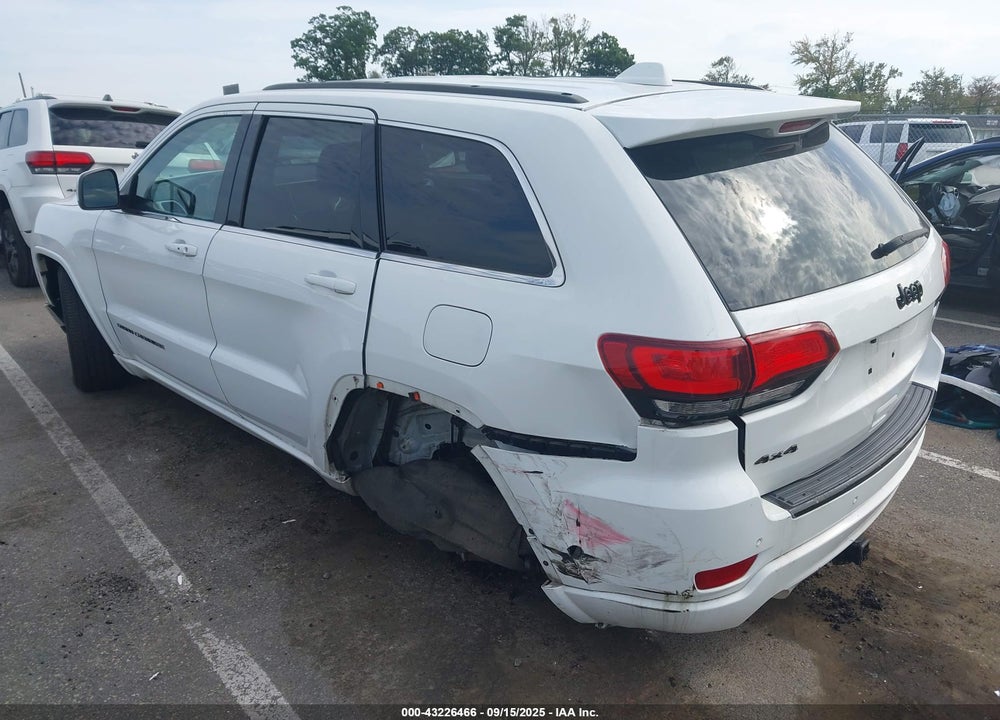 2015 JEEP GRAND CHEROKEE VIN: 1C4RJFAG1FC226526
