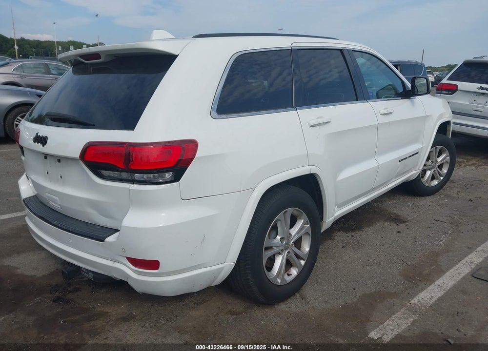 2015 JEEP GRAND CHEROKEE VIN: 1C4RJFAG1FC226526