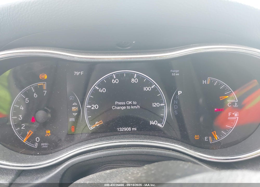 2015 JEEP GRAND CHEROKEE VIN: 1C4RJFAG1FC226526