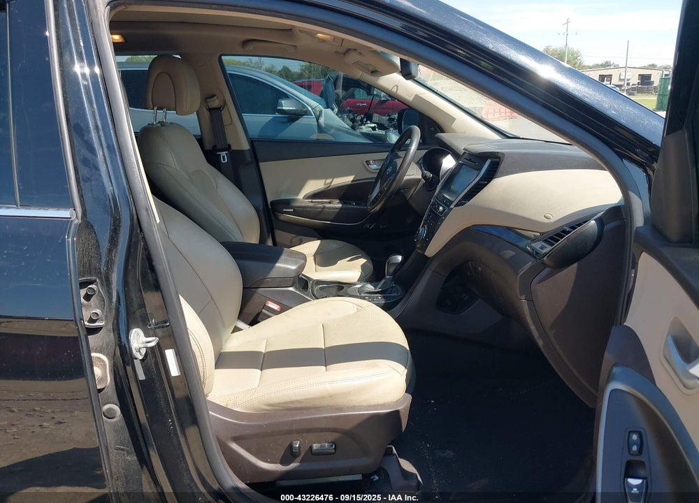 2017 HYUNDAI SANTA FE VIN: 5XYZU3LB9HG475274