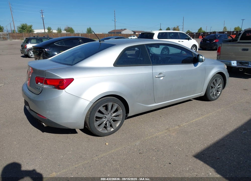 2012 KIA FORTE VIN: KNAFW6A30C5606391
