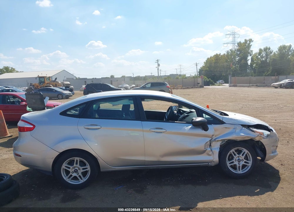 2018 FORD FIESTA VIN: 3FADP4BJ4JM121595