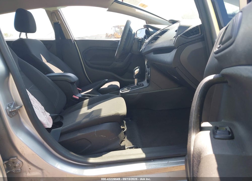 2018 FORD FIESTA VIN: 3FADP4BJ4JM121595