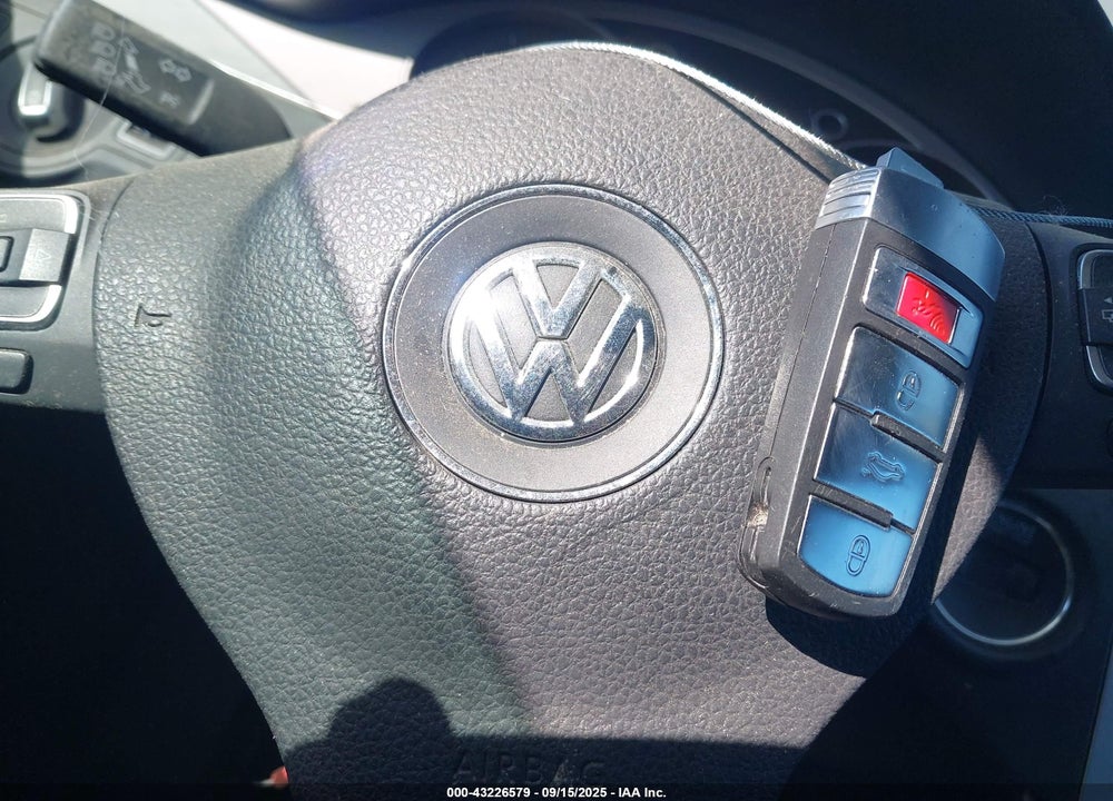 2011 VOLKSWAGEN CC VIN: WVWMP7AN4BE704868