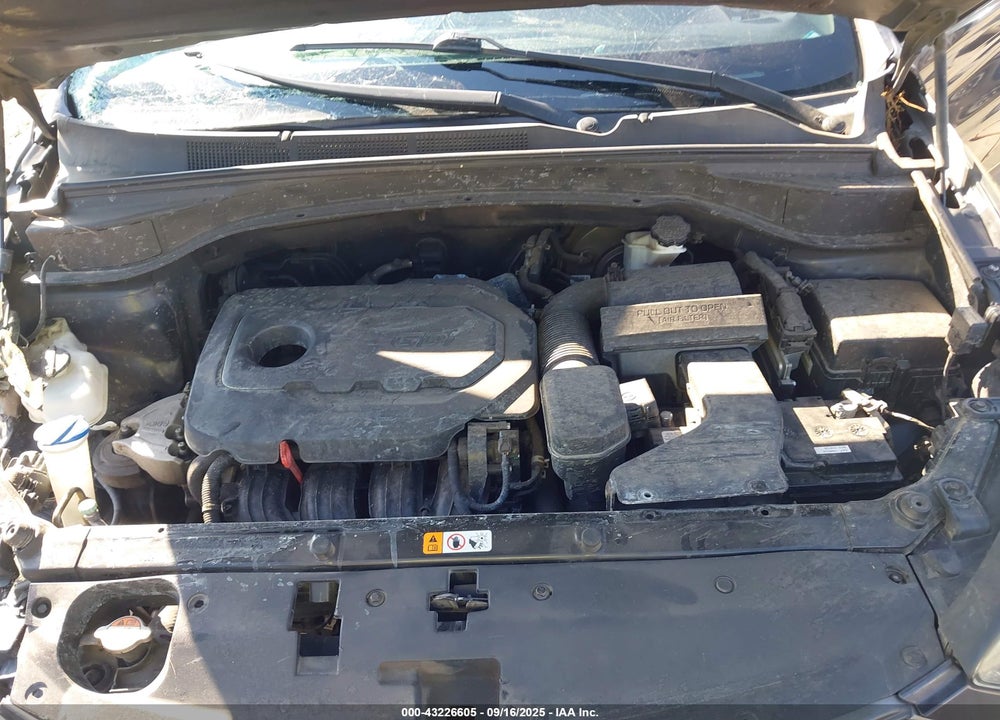 2018 HYUNDAI SANTA FE VIN: 5XYZT3LB0JG572372