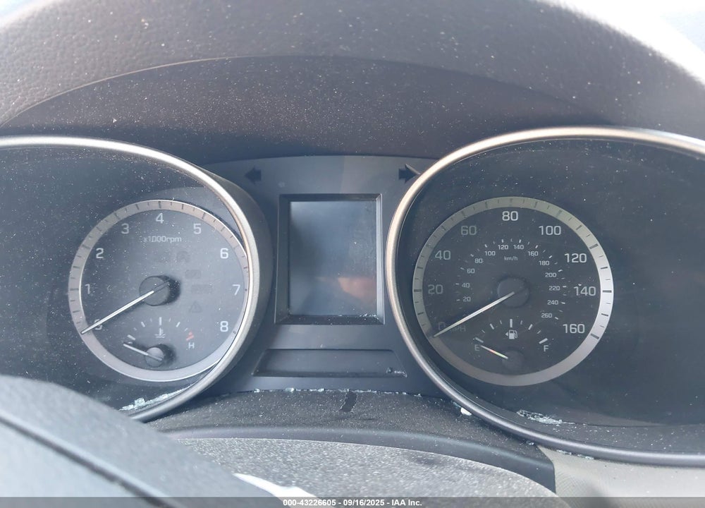 2018 HYUNDAI SANTA FE VIN: 5XYZT3LB0JG572372